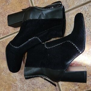 Poetic License Top that boots black women's size 39.5 EUC